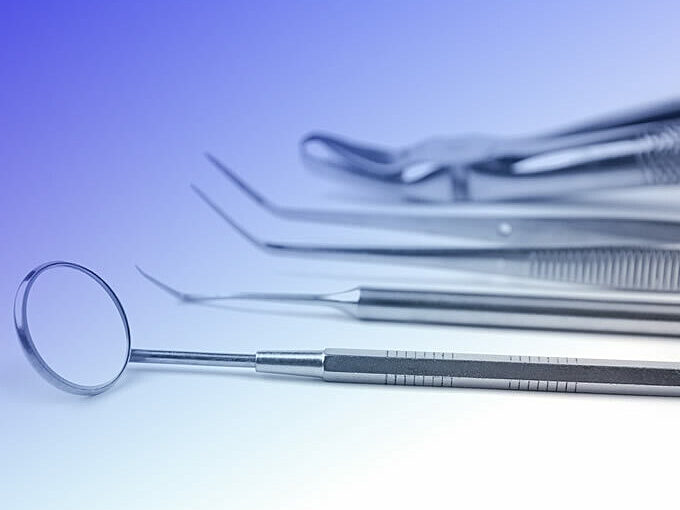 Dental device cleaning and sterilisation validation